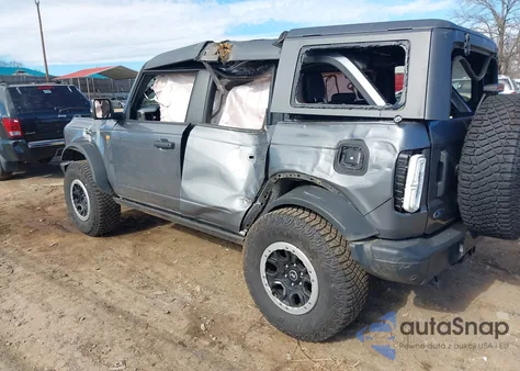 2022 Ford Bronco Badlands z USA, uszkodzony, nr VIN 1FMEE5DPXNLB53871